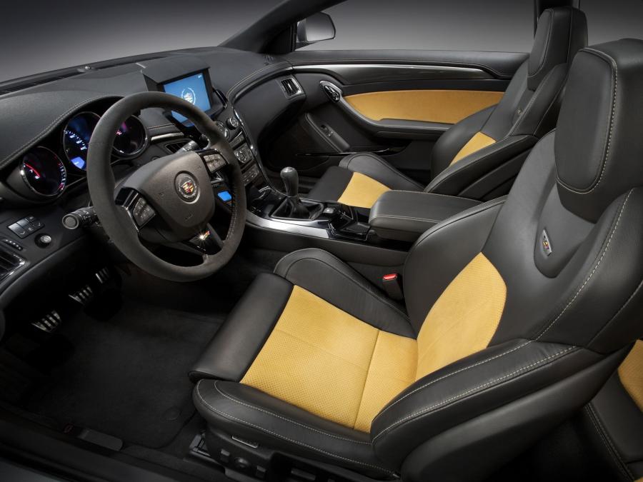  Cadillac CTS-V Coupe 2010 года  (фото 302 из 315)